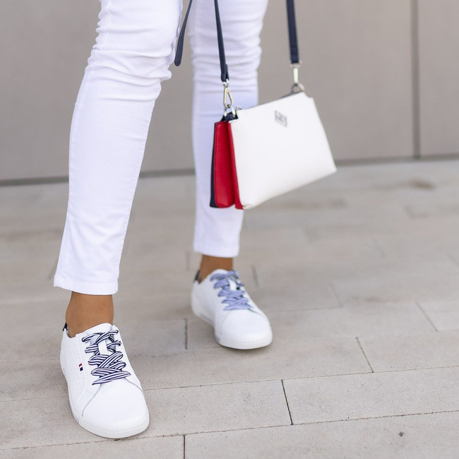 Leather shoes Filippo DP2154/22 WH white