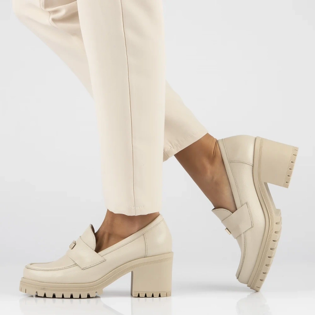 Leather shoes Filippo 20168 beige