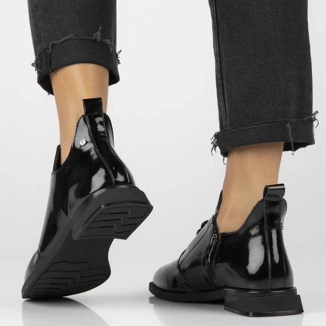 Leather ankle boots Filippo DBT4763/25 BK black