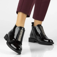 Leather ankle boots Filippo DBT7435/25 BK black