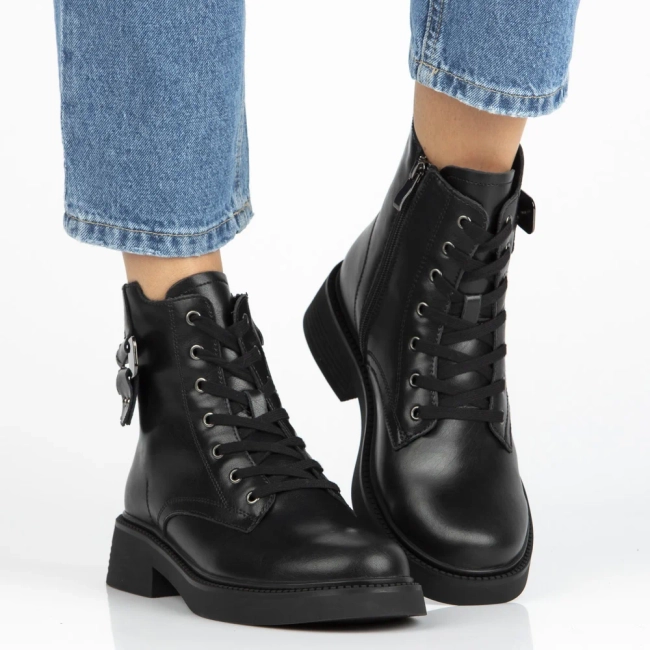 Leather ankle boots Filippo DBT7151/25 BK black