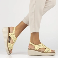 Leather sandals Filippo DS6819/25 YL yellow