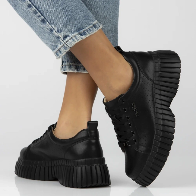 Leather sneakers Filippo DP6779/25 BK black