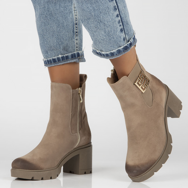 Skórzane botki na obcasie Filippo 60396 Taupe