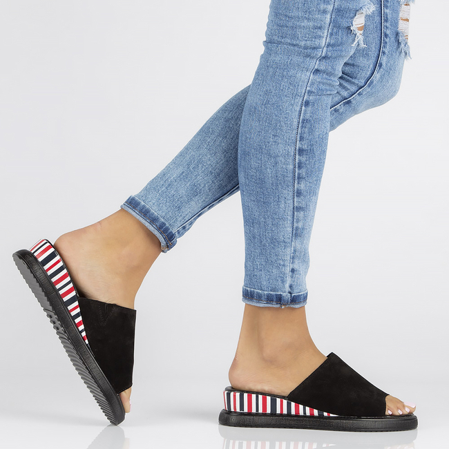 Skórzane klapki Filippo DK3615/22 BK czarne