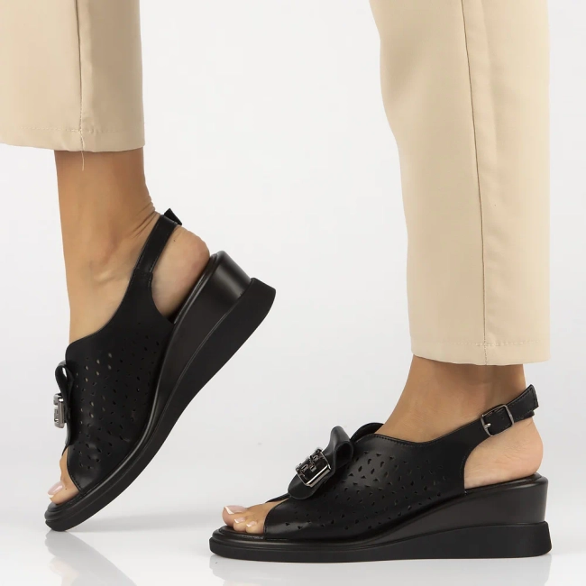 Leather sandals Filippo DS6154/24 BK black