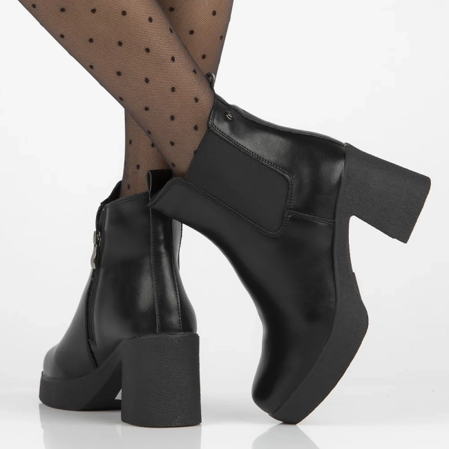 Leather ankle boots Filippo DBT6469/24 BK black