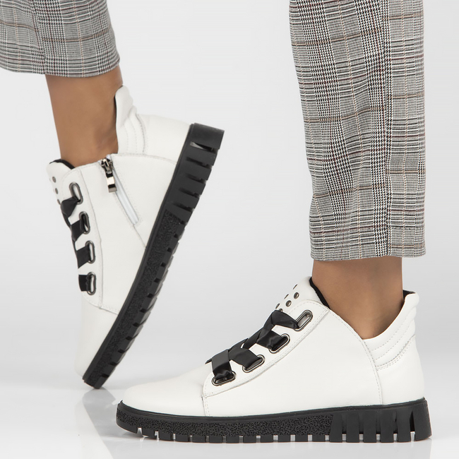 Leather ankle boots Filippo DBT3197/22 WH white