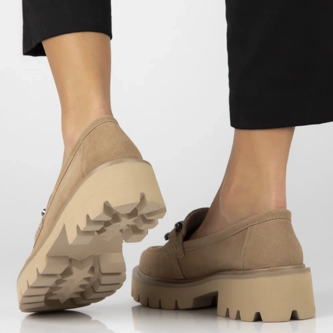 Skórzane półbuty na platformie Filippo DP6475/24 BE beżowe