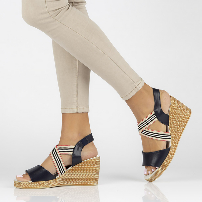 Skórzane sandały Filippo DS3520/22 NV granatowe