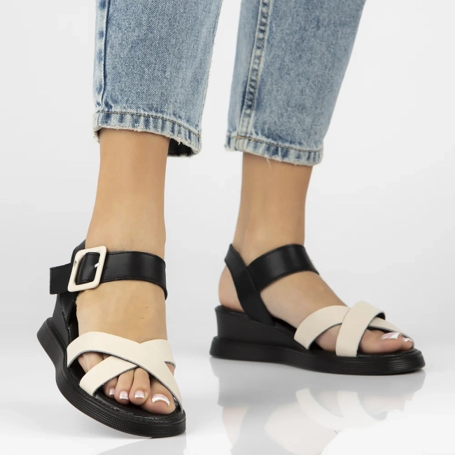 Leather sandals Filippo DS6874/25 BE beige