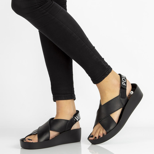 Leather sandals Filippo DS2060/21 BK black