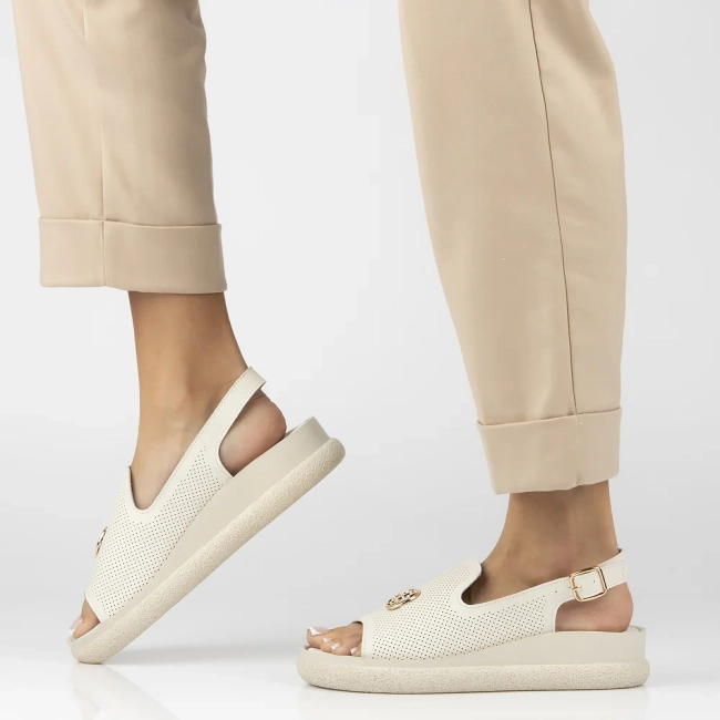 Leather sandals Filippo DS6716/25 BE beige