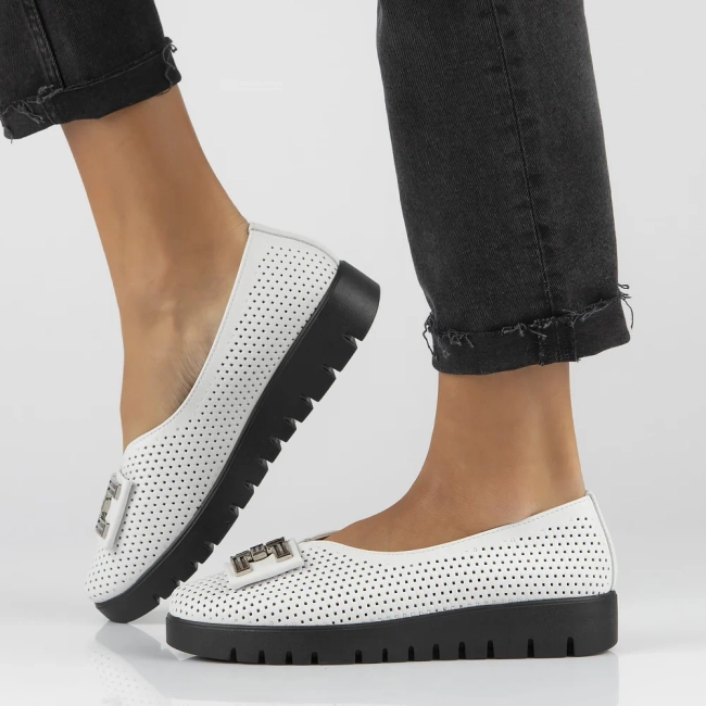 Leather shoes Filippo DP6043/24 WH white