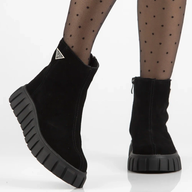 Leather ankle boots Filippo DBT6301/25 BK black