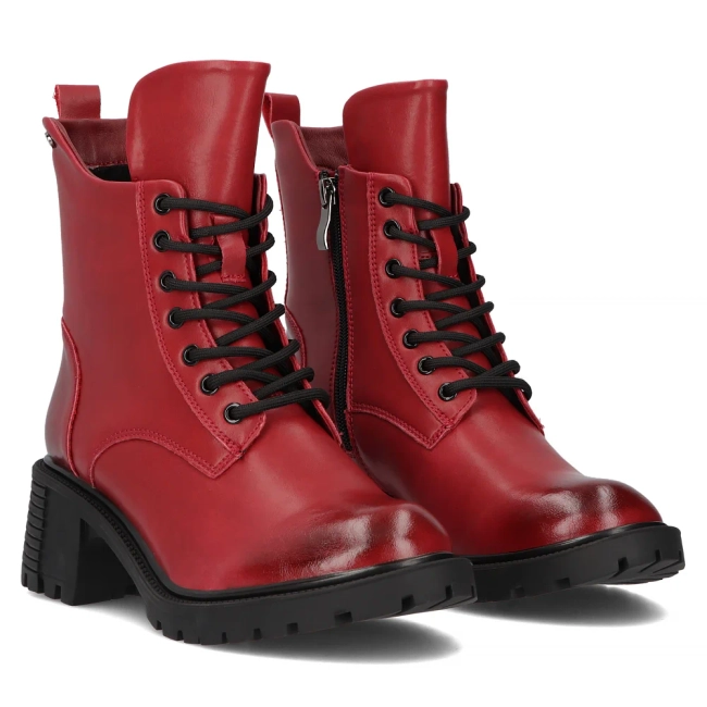 Leather ankle boots Filippo DBT6501/24 RD red