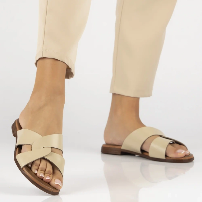 Leather flip-flops Filippo 40388 beige