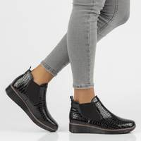 Skórzane botki na koturnie Filippo DBT3030/22 BK czarne