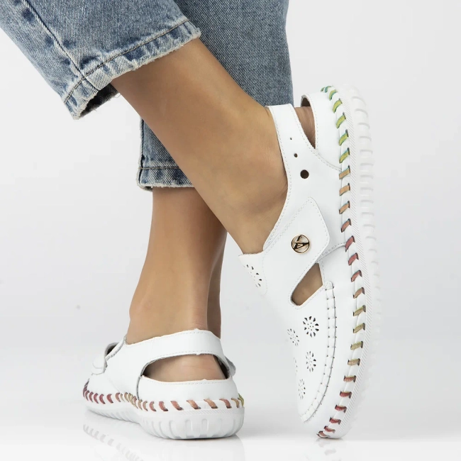 Leather shoes Artiker 54C1504 white