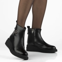 Leather ankle boots Filippo DBT7144/25 BK black