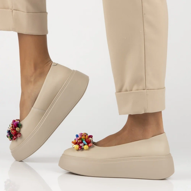 Skórzane półbuty na platformie Filippo DP6836/25 BE beżowe