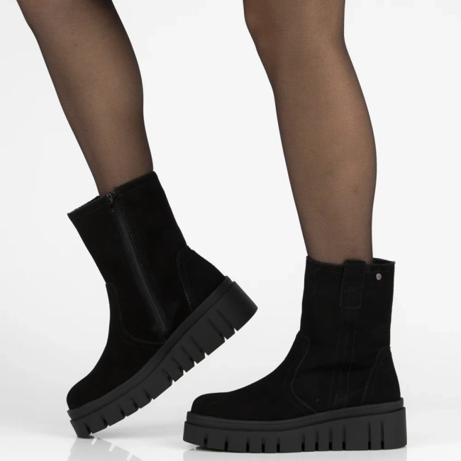 Leather ankle boots Filippo DBT7262/25 BK black