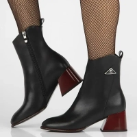Leather ankle boots Filippo DBT6599/24 BK black