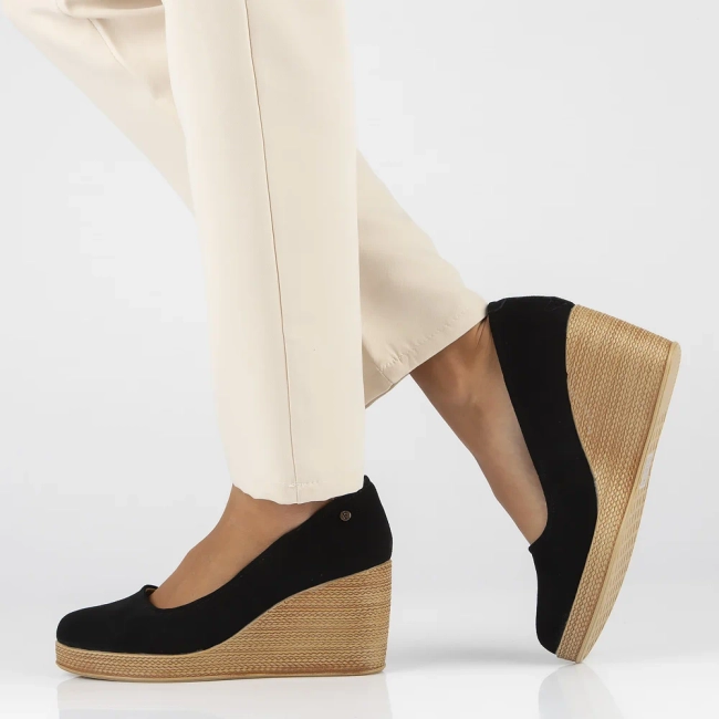 Skórzane półbuty na koturnie Filippo DP3521/24 BK SU czarne