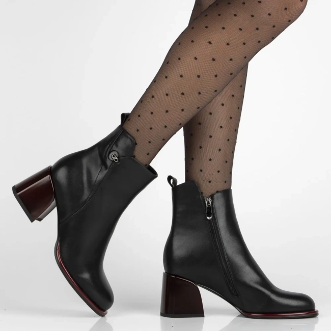 Leather ankle boots Filippo DBT7363/26 BK RD black