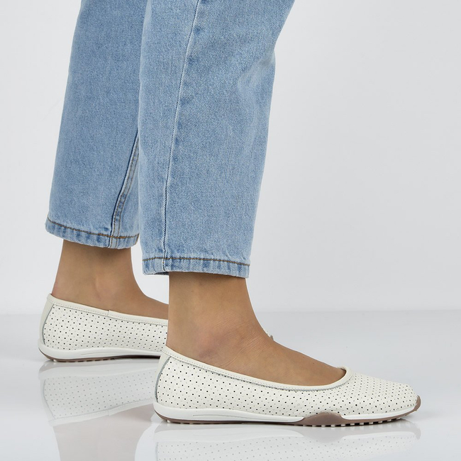 Leather shoes Filippo DP089/21 WH white