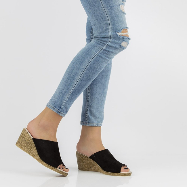 Skórzane klapki Filippo DK2143/21 BK czarne