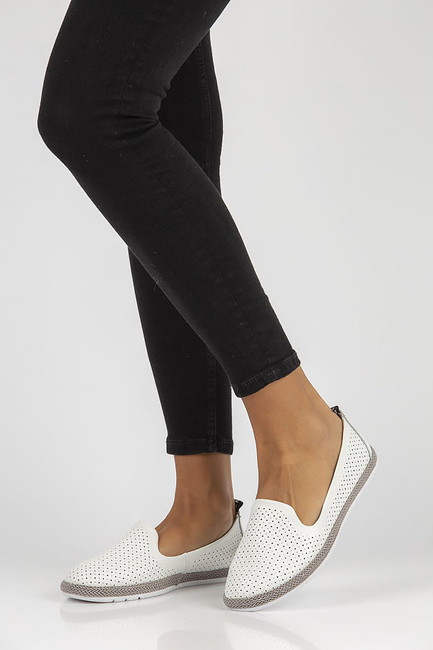 Leather shoes Filippo DP081/22 WH white