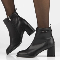 Leather ankle boots Filippo DBT6544/24 BK black