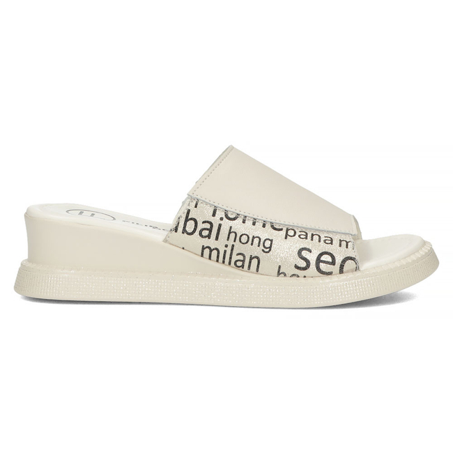 Leather flip-flops Filippo DK4402/23 BE beige