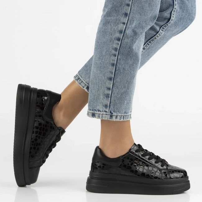 Skórzane sneakersy Filippo DP7118/25 BK czarne