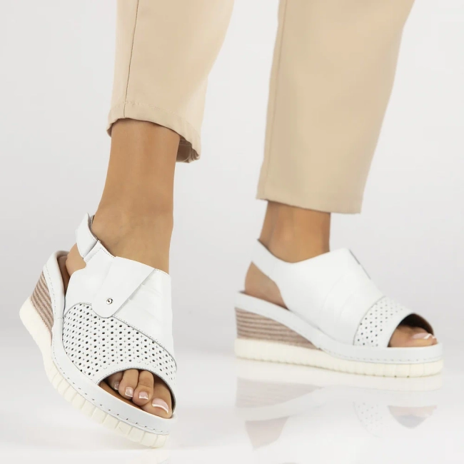 Leather sandals Artiker 54C0540 white