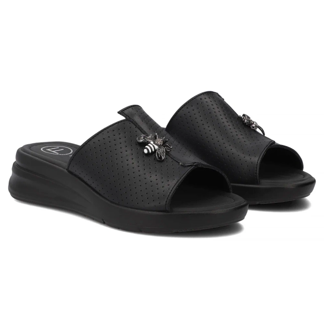 Leather flip-flops Filippo DK7644/26 BK black