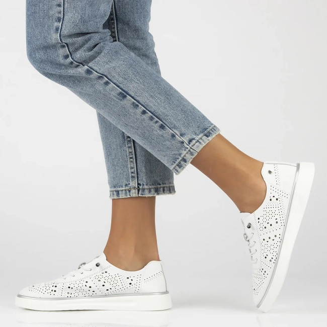 Leather shoes Filippo DP6715/25 WH white