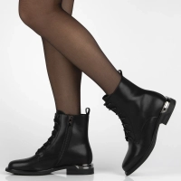 Skórzane trzewiki Filippo DBT7193/25 BK czarne