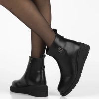 Leather ankle boots Filippo DBT7144/25 BK black