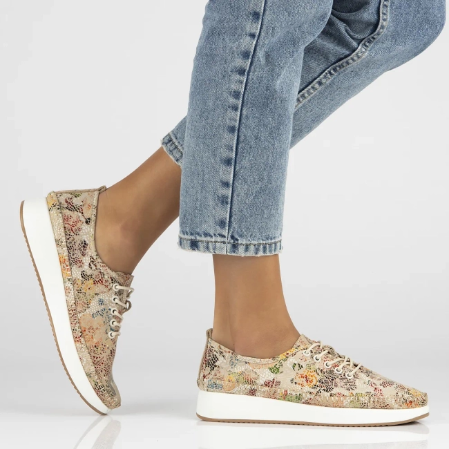 Skórzane półbuty na platformie Filippo DP6102/24 BE FL beżowe