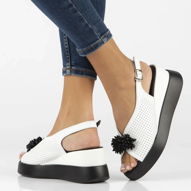 Leather sandals Filippo DS6076/25 WH white