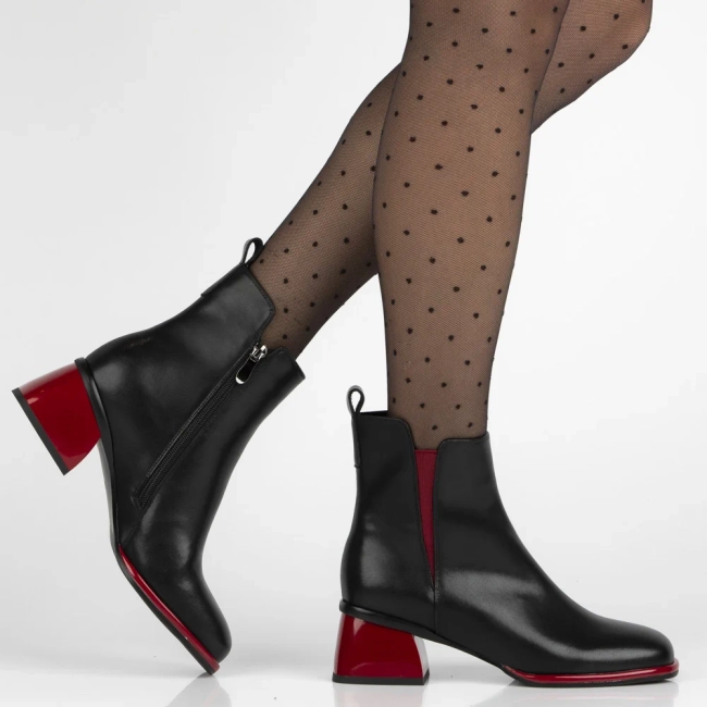 Leather ankle boots Filippo DBT7374/25 BK RD black