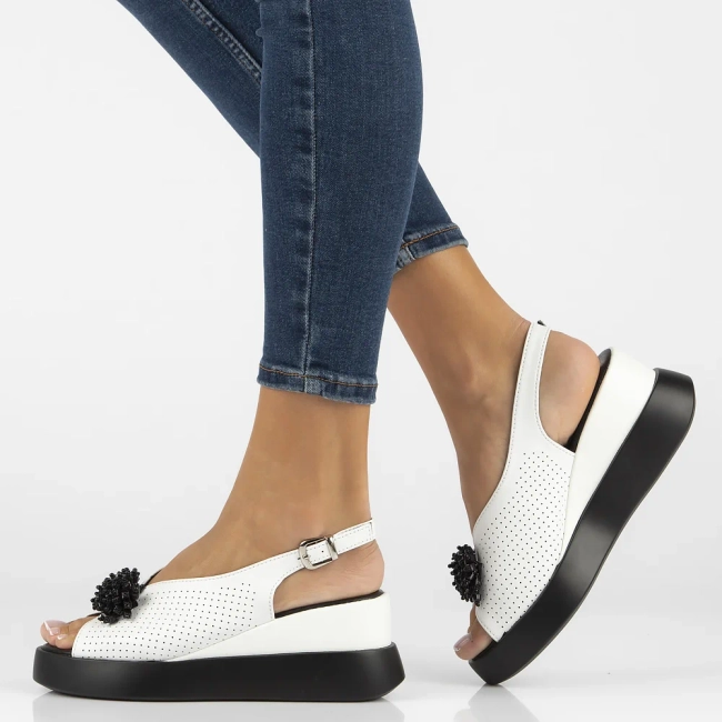 Leather sandals Filippo DS6076/25 WH white