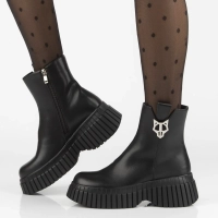 Leather ankle boots Filippo DBT7311/25 BK black