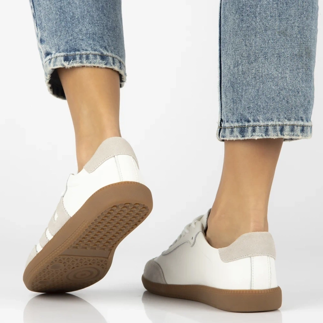 Skórzane sneakersy Filippo DP7492/25 WH białe