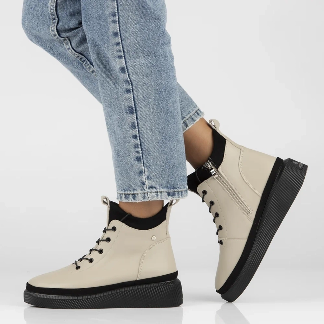 Leather ankle boots Filippo DBT4799/25 BE beige