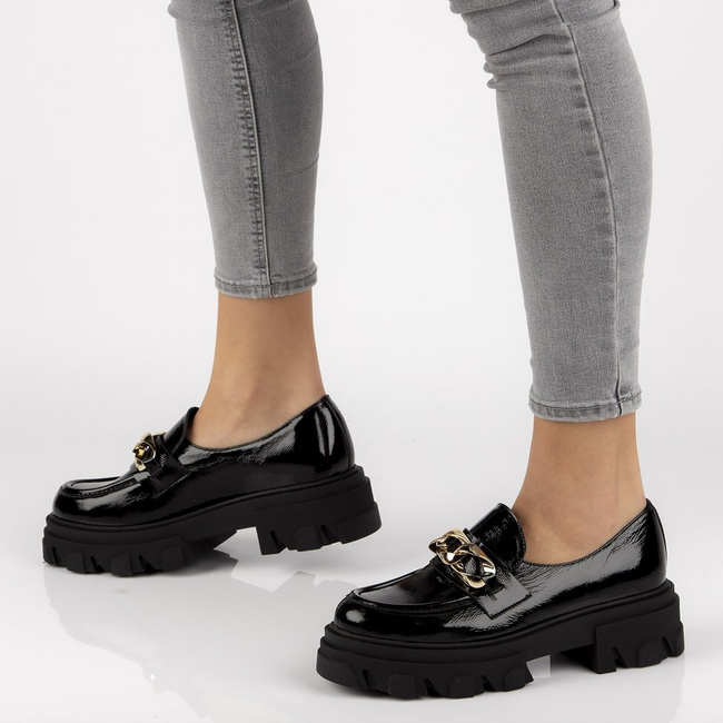 Leather shoes Filippo 20083 black lacquered