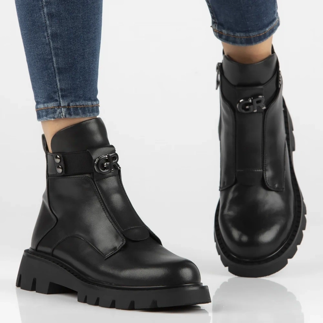 Leather ankle boots Filippo DBT6593/24 BK black