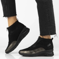 Botki na koturnie Rieker N9362-0 czarne